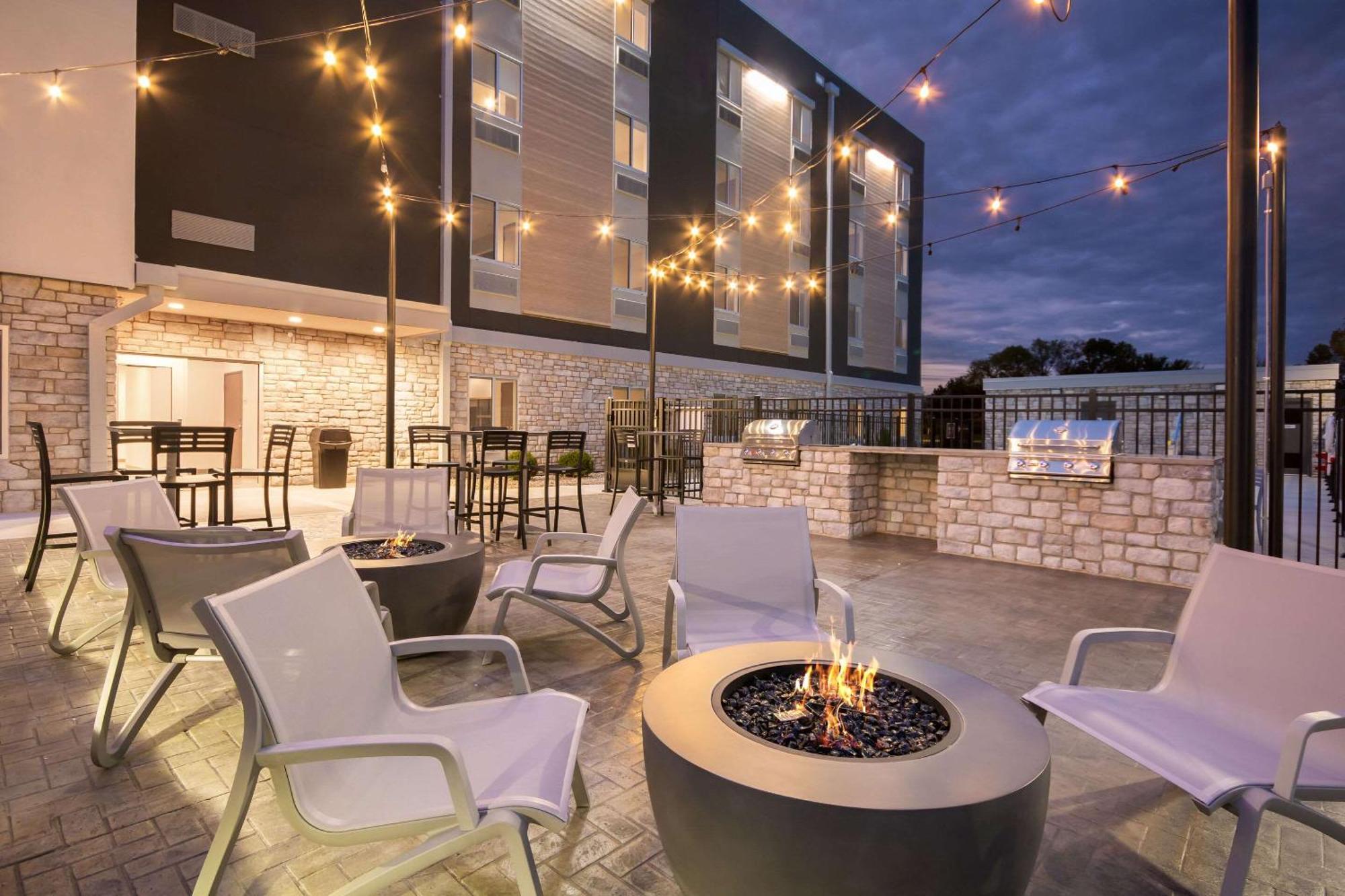 Everhome Suites Lexington - Horse Park Dış mekan fotoğraf